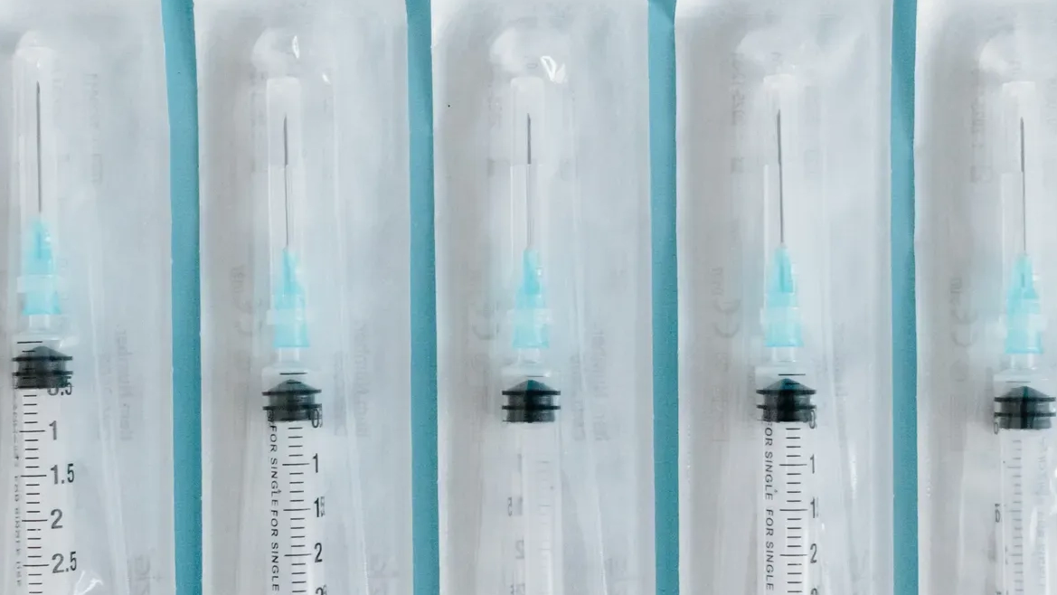 Wat moeten kopers weten voordat ze insulinespuiten van 1 ml in bulk kopen?